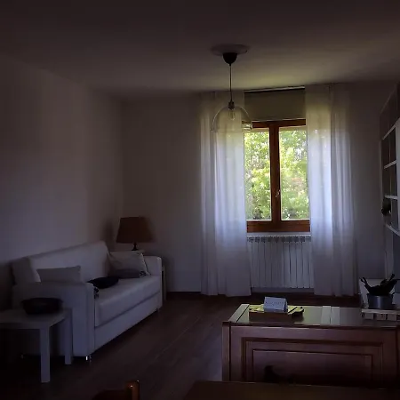 Luminoso Ed Ampio Adatto A Famiglie Apartamento